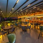 酒店 Black Diamond 地拉那