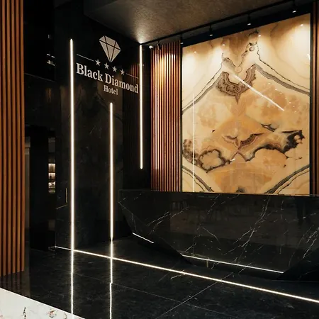Black Diamond Hotell 4*