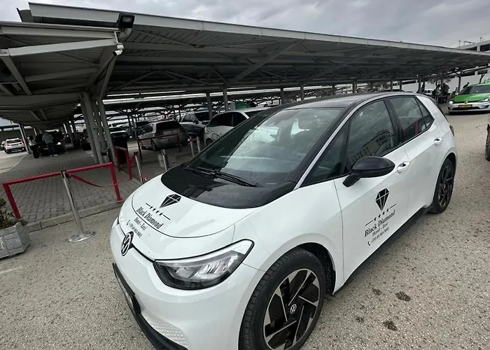 Black Diamond 4* 地拉那