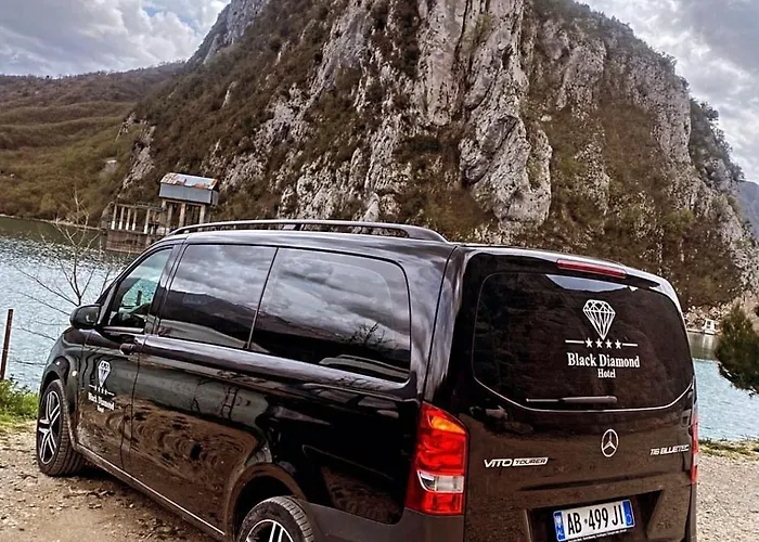 Black Diamond 4* 地拉那