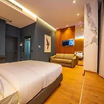 Black Diamond 4* טיראנה