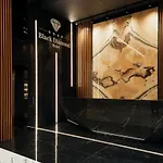 Black Diamond מלון 4*