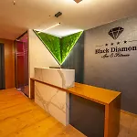 Black Diamond מלון