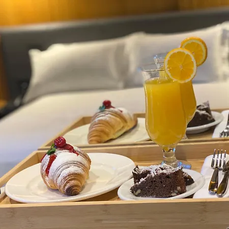 Black Diamond Hotel