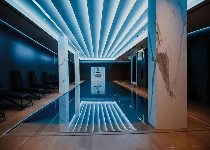 מלון Black Diamond טיראנה